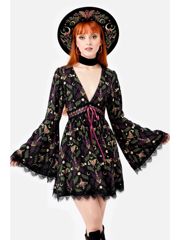 Wilderwood Jurk met Flare Rok en Kanten Details - Romantische V-Hals en Comfortabele Tailleband