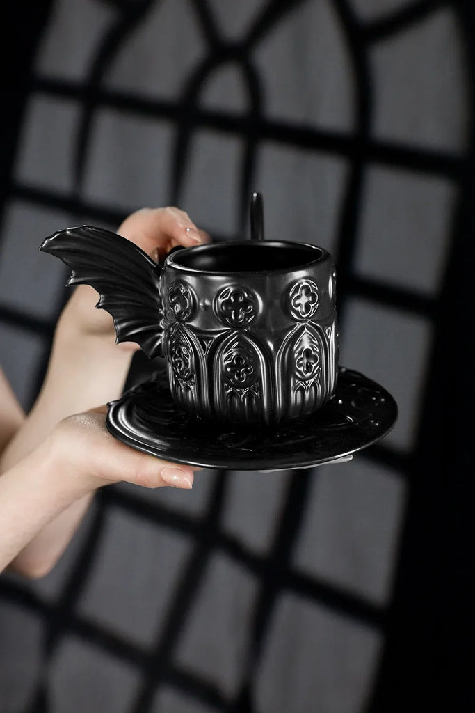 Gothic Batwing Tea-Cup Met 3D Vleugelhandvatten - Uniek Porseleinen Design